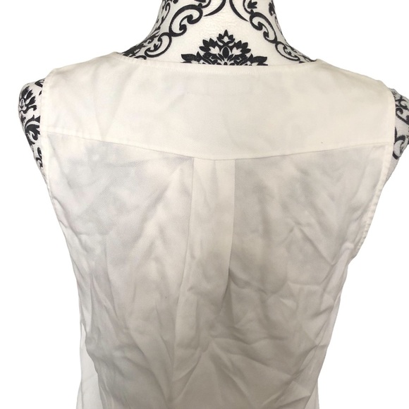 Banana Republic Tencel Lyocell Sleeveless Lace-up Shirt - Picture 3 of 8